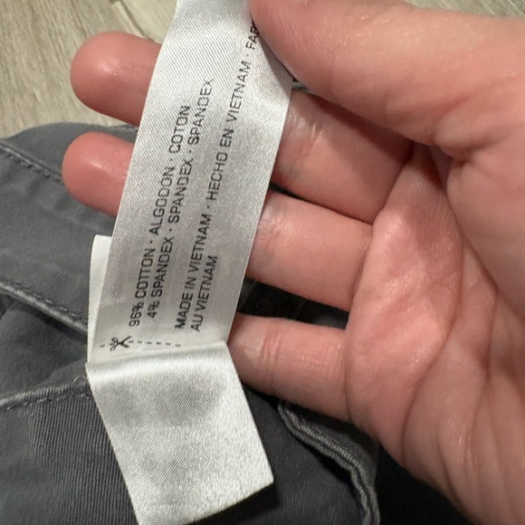 UNIONBAY Women's Charcoal Cargo Shorts - Picture 3 of 4